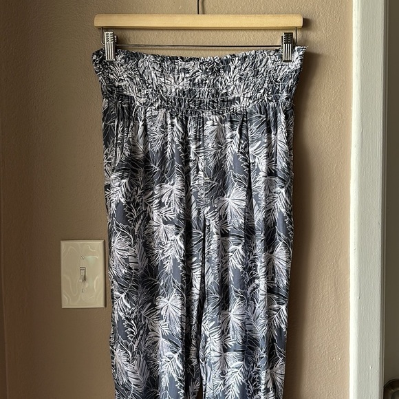 BEAU DAWSON Palm Print Smocked Waist Ankle Pants - Picture 2 of 10